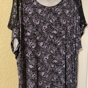 New torrid skull top